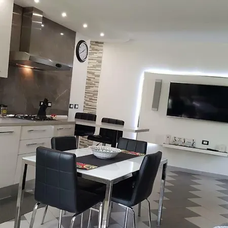 House مونتيرنزيو